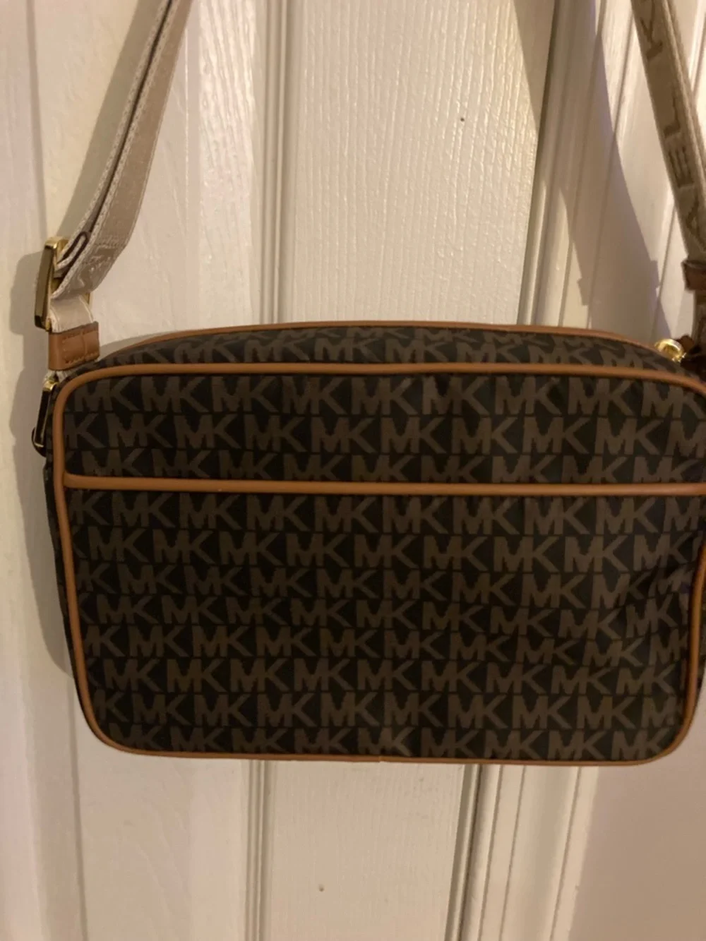 Michael Kors Brown and Tan MK Signature Logo design bag NWOT - Picture 4 of 7